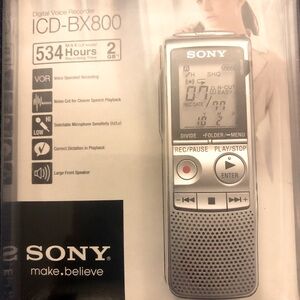 SONY ICD-BX800 Digital Voice Recorder Still in Box 2 GB 534 Hr Recording Time